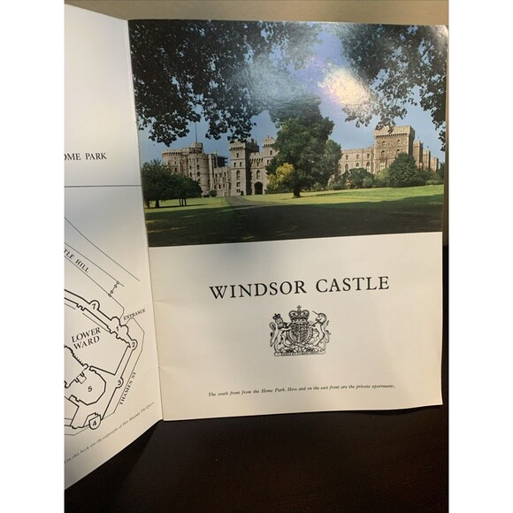 Windsor Castle Vintage 1972 Booklet - Picture 4 of 5